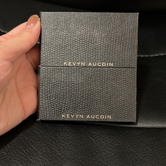 NEW Kevin Aucoin highlights/brushes/bronzer set - Picture 2 of 6